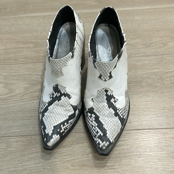 Snake skin ankle boots - Picture 1 of 2